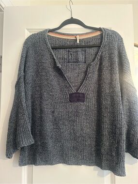 Free People Relaxed V-Neck Women's Sweater Navy